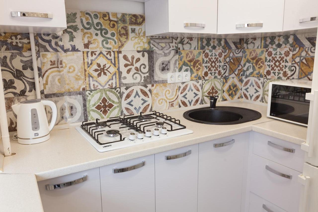 Leogrand Apartments On Svobody إلفيف المظهر الخارجي الصورة