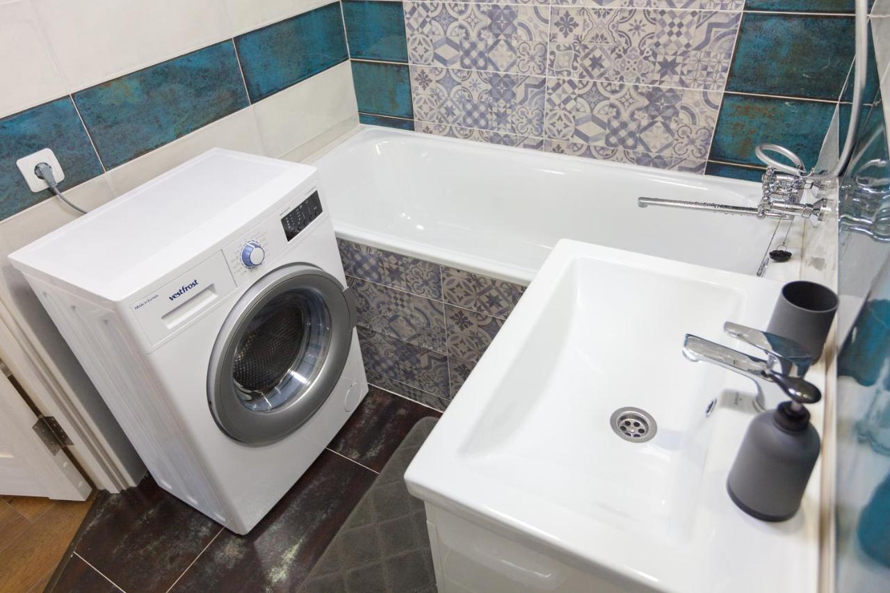Leogrand Apartments On Svobody إلفيف المظهر الخارجي الصورة